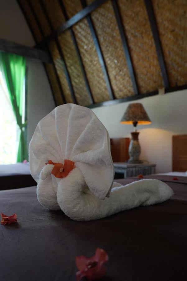 Copacabana Gili Air Hotel Матарам Екстериор снимка